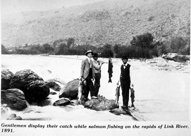 Salmon fishing in Link River